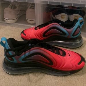 Nike Air Max 720 Red Gradient Size 8